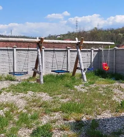 Poarta Soarelui Vilă Teliucu Inferior